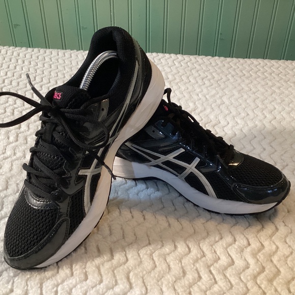 ASICS Gel Contend 3 Women’s Black Sneaker size 9 - Picture 1 of 9